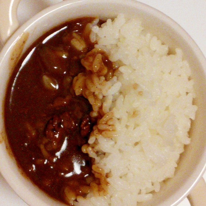 フライパン1つで出来る★玉ねぎと牛肉のハヤシライス